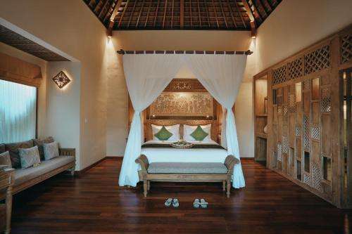 www.thealenaresort.com