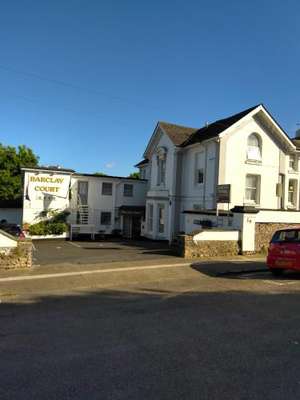 www.barclaycourtguesthouse.co.uk