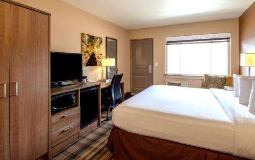 www.boulderuniversityinn.com