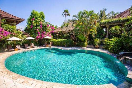 www.visionvillaresort.com