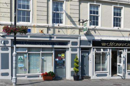 www.railwayhouse.ie