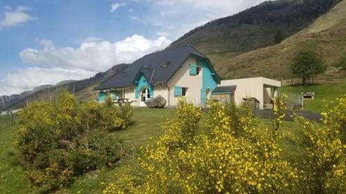 www.gite-camping-lhers.com