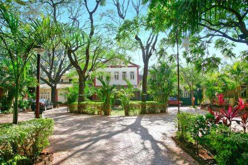www.hotelmalas.com