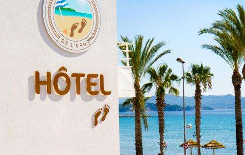 www.adeuxpasdeleau-hotel.com