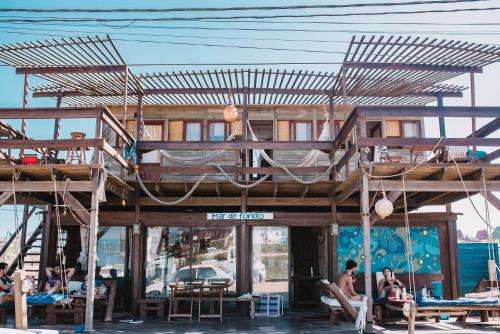 www.mardefondohostel.com.uy