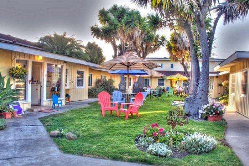 www.thebeachhouseinn.com