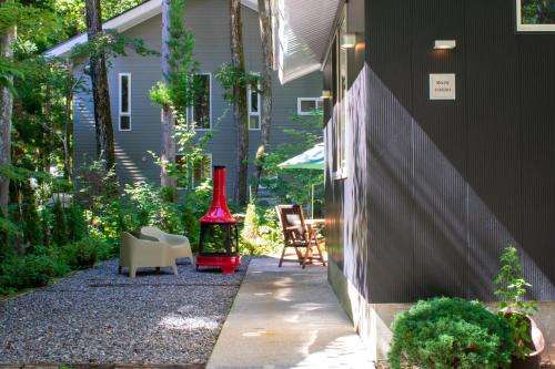 www.mojolodge.com