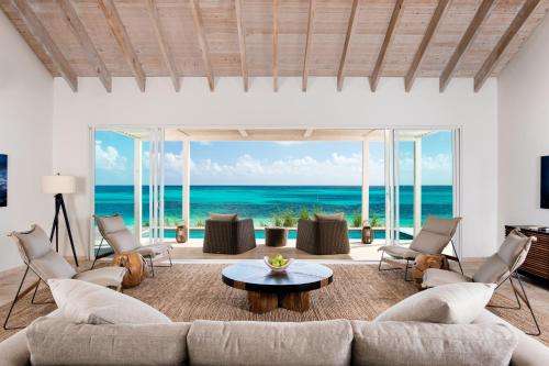 www.sailrockresort.com