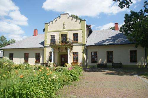 www.dworekmlynarza.pl