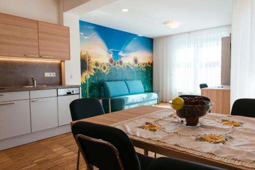 www.aparthotel-heuberger.at