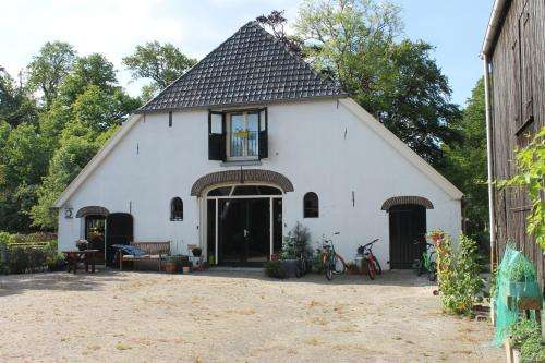www.hoeveopvollenhof.nl