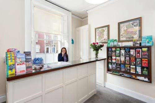 www.gardinerlodge.com