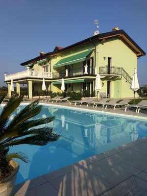 www.residenzapastrengo.it