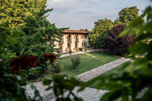 www.corteruffoni.it