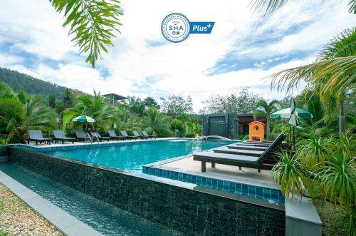 www.sirilantaresort.com