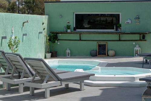 www.pasitheistudios-santorini.com