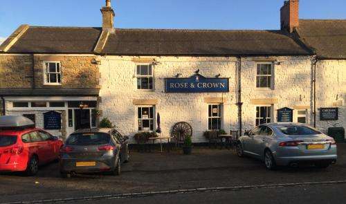 www.roseandcrownslaley.co.uk