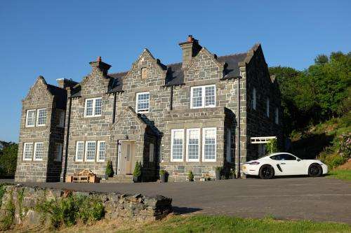 www.thecrownlodge.uk