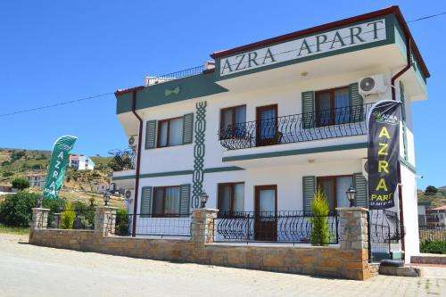 www.azraapart.com