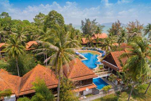 www.coral-hotel.com