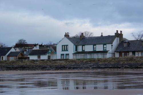 www.caledonian-house.co.uk