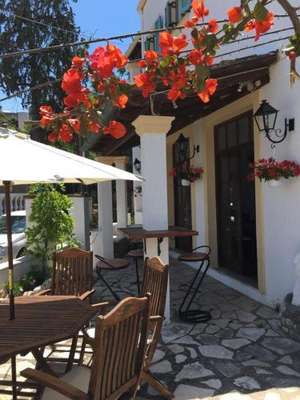 www.poseidonhotelkassiopi.com