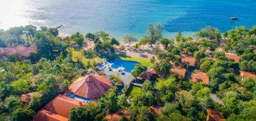 www.greenbayphuquocresort.com