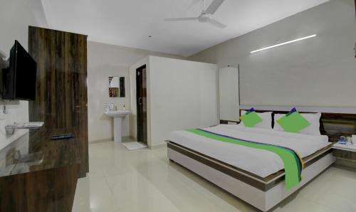 www.jeevanvillageresort.com