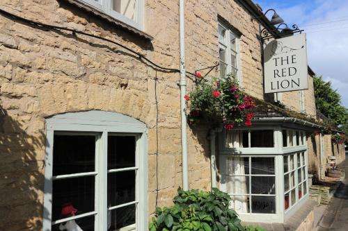 www.redlion-longcompton.co.uk