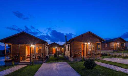 www.lotosmountainresort.com