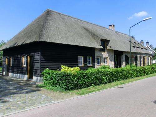 www.boerderijenbakhuis.nl