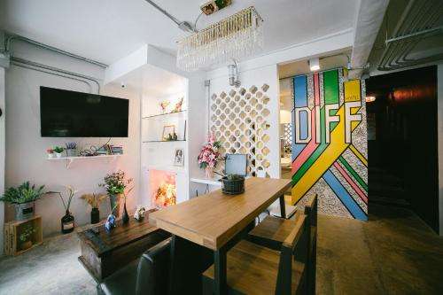 www.diffhostel.com