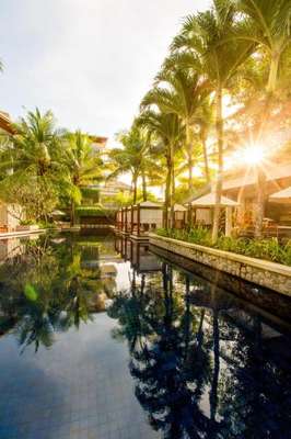 www.thechavaresort.com
