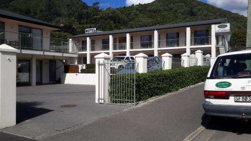 www.jasminecourt.co.nz