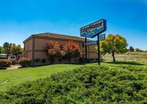 www.edgewaterinnreedley.com
