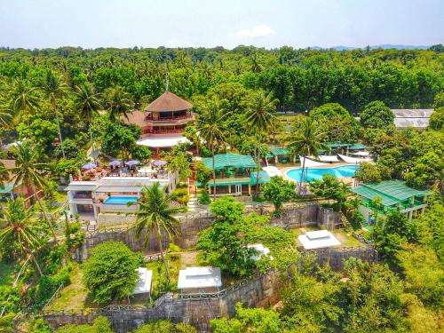 www.nonisresort.com.ph