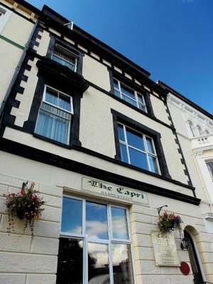 www.thecapriguesthouse.co.uk