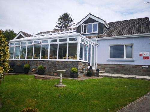 www.pinewoodholidaypark.co.uk