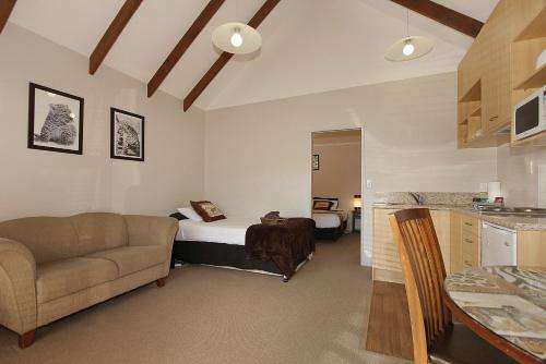 www.bigfivemotel.co.nz
