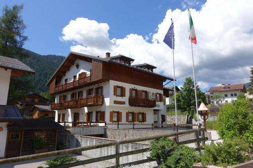 www.residencemalibufalcade.it