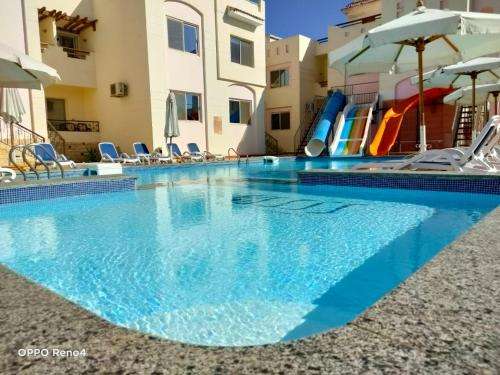 www.4shoteldahab.com