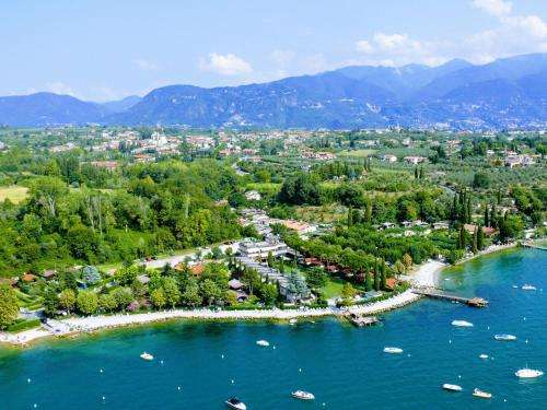 www.villalsole.it