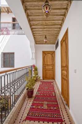 www.lovely-hostel.com