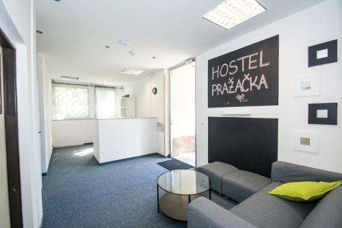 www.hostel-prazacka.cz