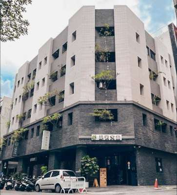 www.greenight-hotel.com