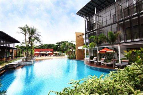 www.thelapahotel.com