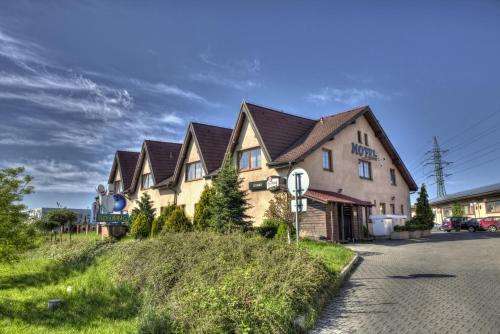 www.hotelukrbu.cz