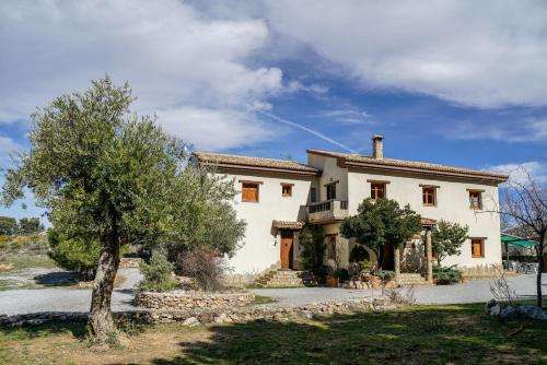 www.hotelruralfuentelateja.com