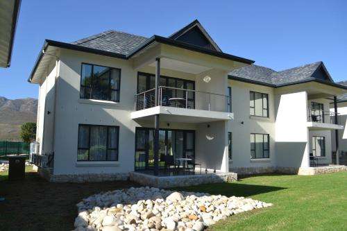 www.pearl-valley.co.za