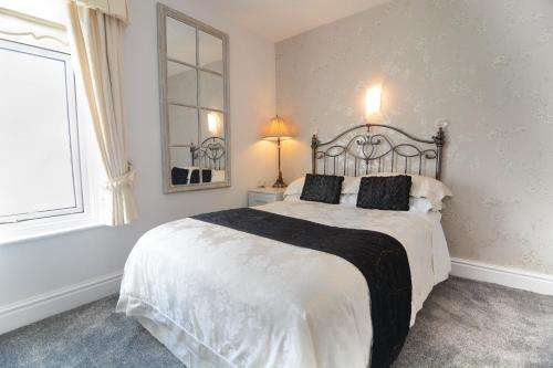 www.cliftonvilla.co.uk